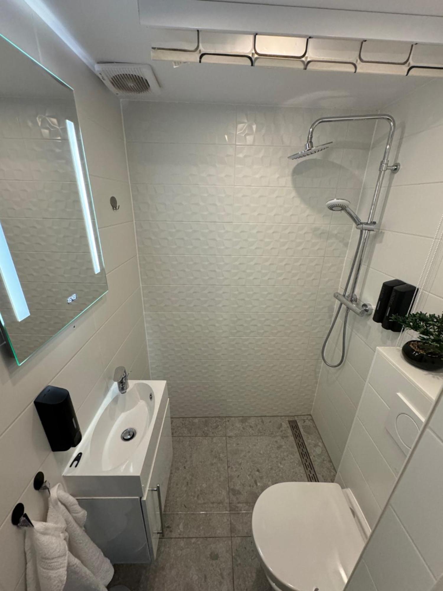 Private Unterkunft Im Herzen Hannovers Экстерьер фото